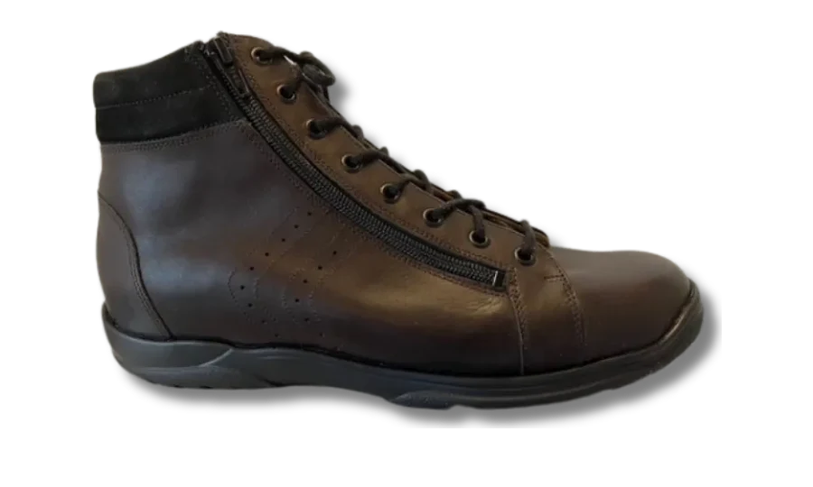 Handgefertigter orthopädischer Maßschuh aus der Werkstatt von progangart, Meisterbetrieb Achim Gaab in Mauer bei Heidelberg