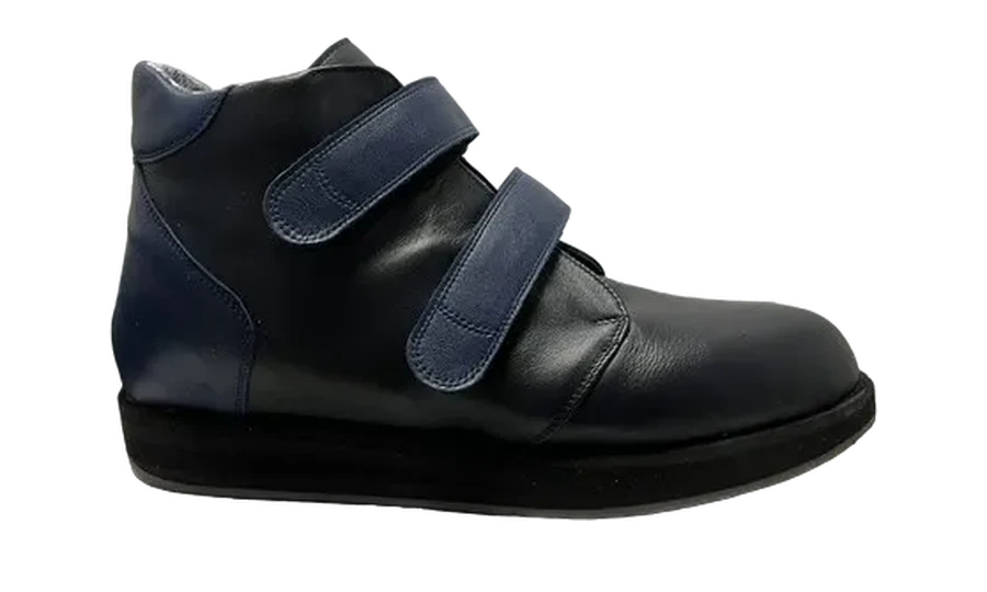 Handgefertigter orthopädischer Maßschuh aus der Werkstatt von progangart, Meisterbetrieb Achim Gaab in Mauer bei Heidelberg