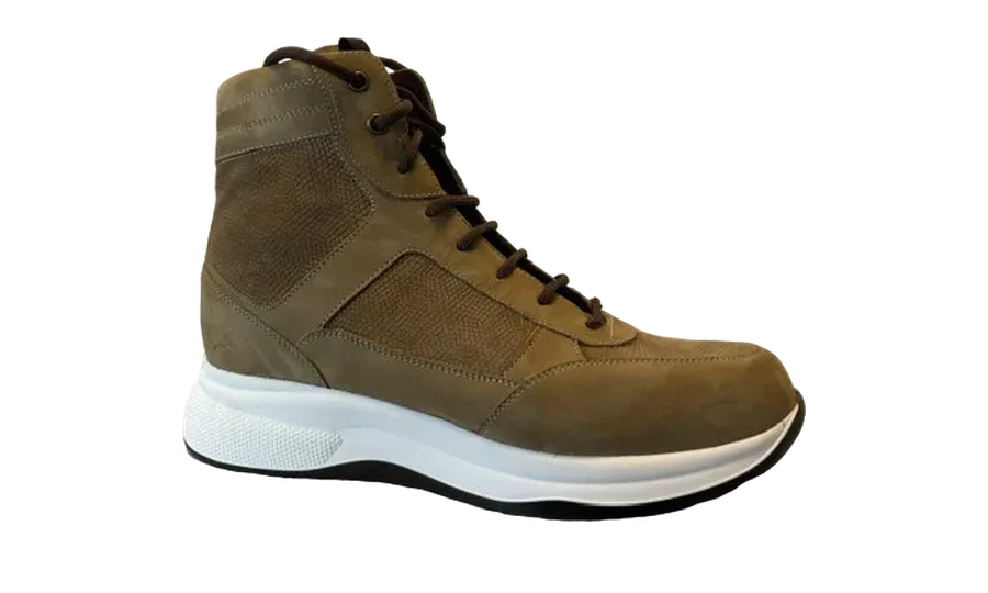 Handgefertigter orthopädischer Maßschuh aus der Werkstatt von progangart, Meisterbetrieb Achim Gaab in Mauer bei Heidelberg