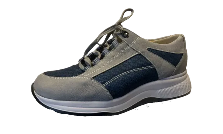Handgefertigter orthopädischer Maßschuh aus der Werkstatt von progangart, Meisterbetrieb Achim Gaab in Mauer bei Heidelberg